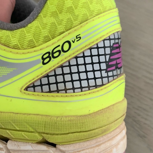 New Balance 860v5 sneakers - Picture 5 of 5